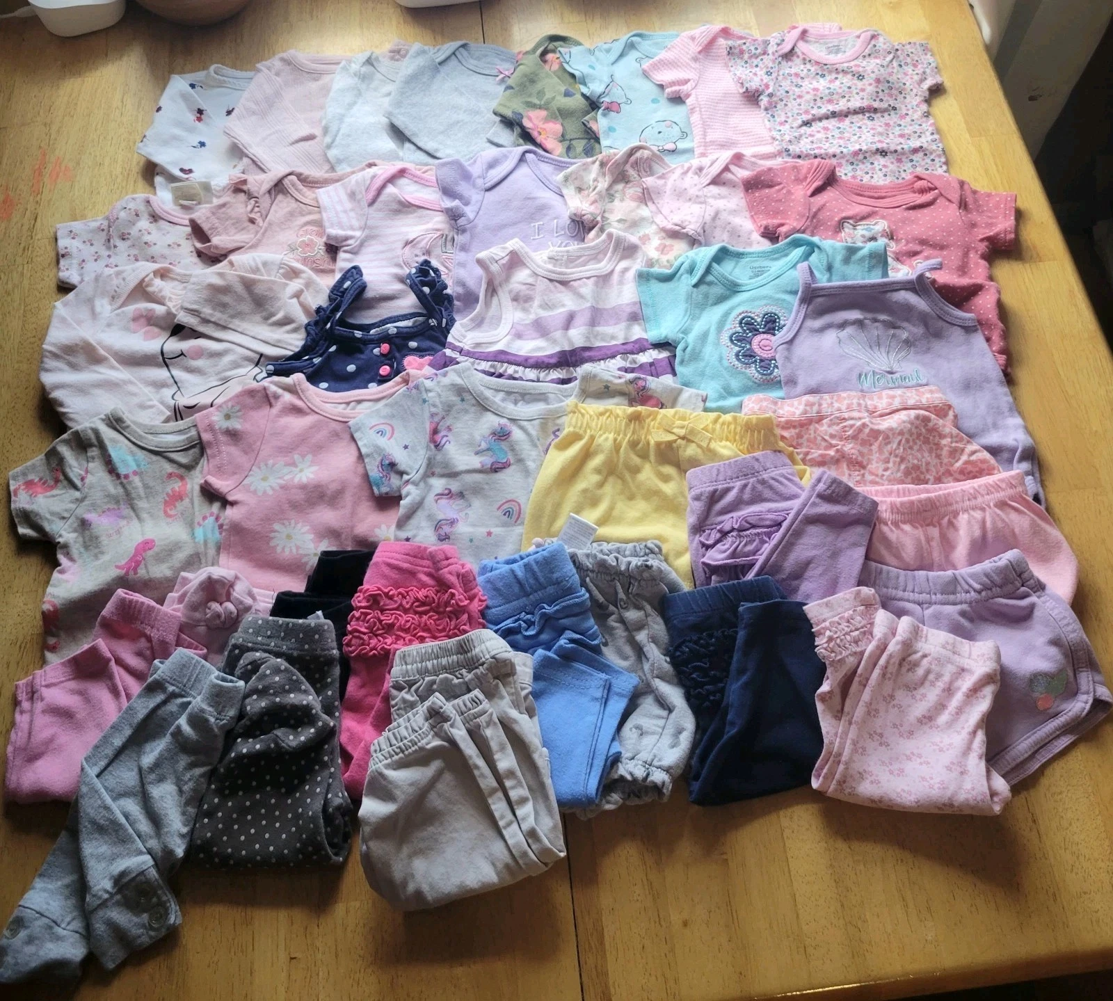 Baby Girls Size 0-3 Months Spring/Summer 39 Piece Mixed Clothes Lot