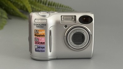 Fotocamera Digitale NIKON Coolpix 5600 In Top Zustand  