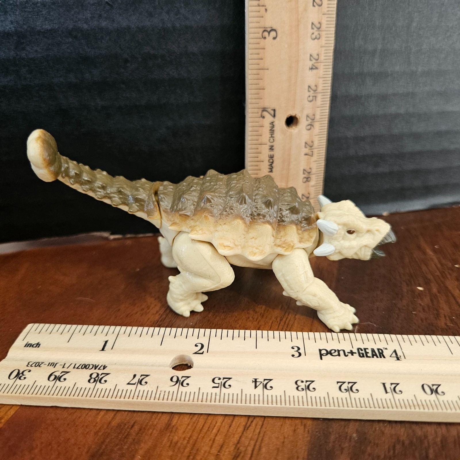 Picture 1 of 4