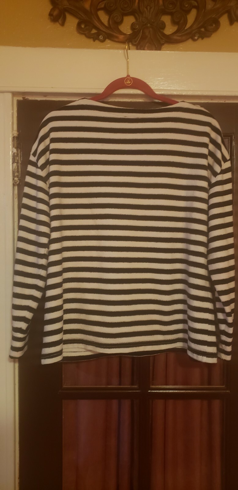 Picture 1 of 10
