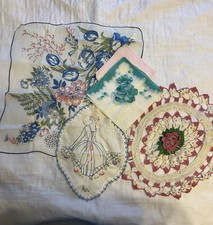 Lot Of 4 Vintage Floral Print Hankies, Handkerchiefs  1 Crochet Dollie. READ