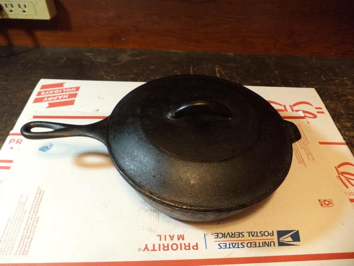 VTG Lodge USA 8 CF 10 1/4 Cast Iron Deep Fryer Skillet W/Lid. 3 Notch  Bottom.