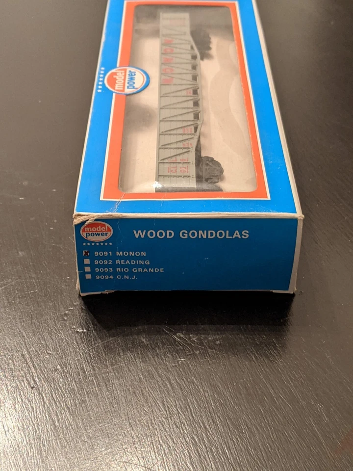 Model Power Wood Gondolas Box Car 9091 Monon - Image 2 of 4