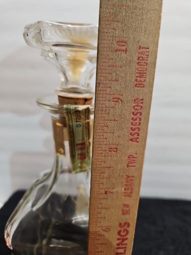 Vintage And Rare Colonial Ky. Straight Whiskey Decanter Pre-owned (JK) - Picture 11 of 12
