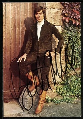 Musiker Bata Illic in Lederstiefeln, Autograph, Ansichtskarte 