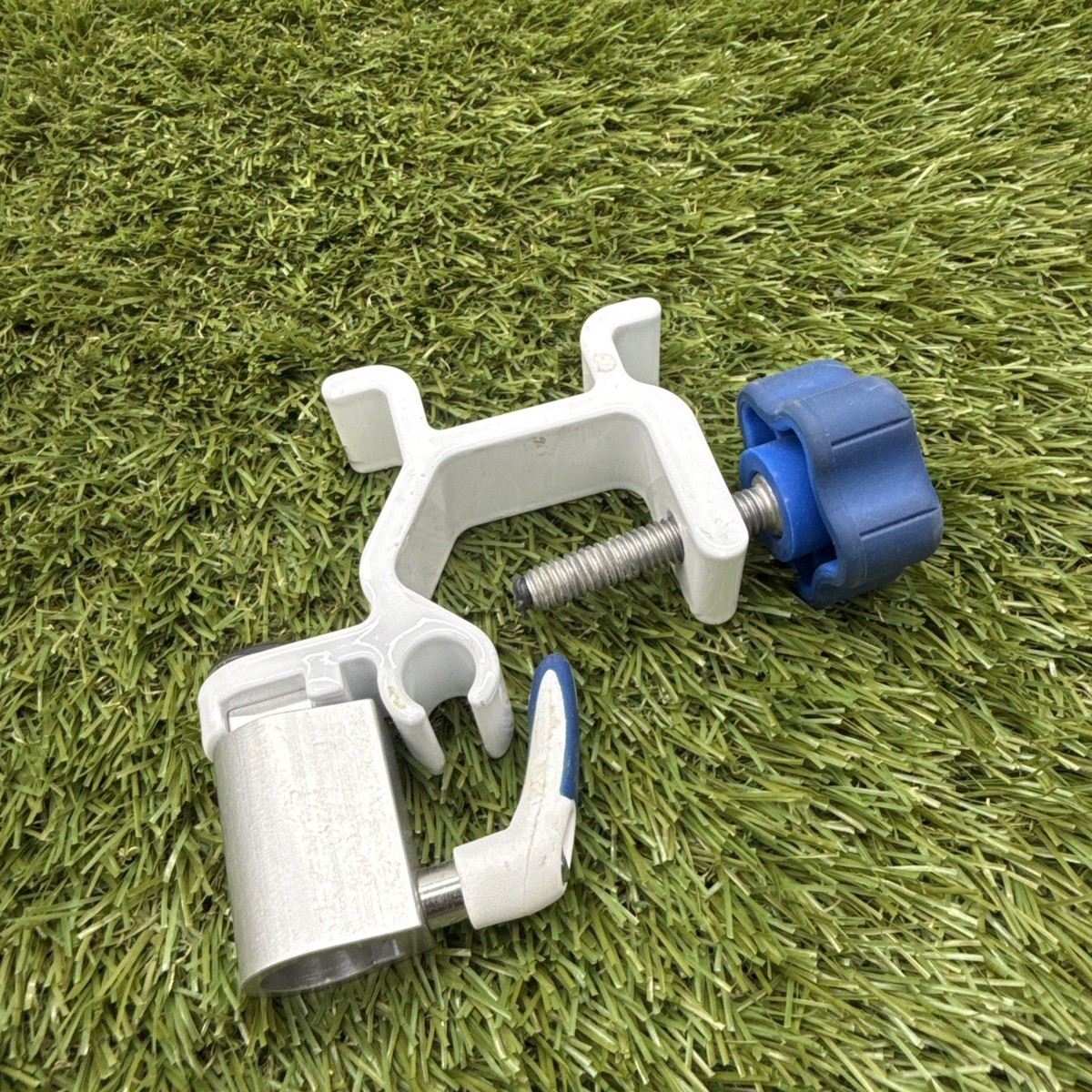 Covidien Kangaroo Joey Pump Pole Clamp 61-383493 USED | eBay