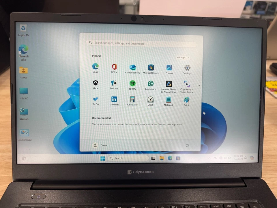 Toshiba Portege X40-J i7 CPU 11ª Generación 1 TB Estado Sólido 32 GB RAM 14" Juegos Foto 3 de 4