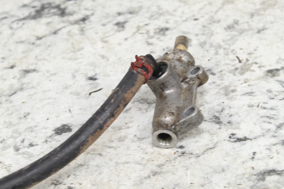 Polaris Sportsman 600 2005 cilindro maestro de freno trasero 1910790 Foto 4 de 4