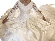 White wedding dress size 16 long Bell Sleeves