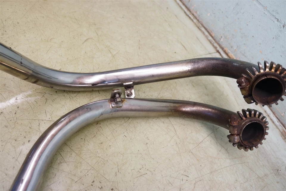 1968 Triumph TR6 T120 R Bonneville 650 T120V TR6R *2839 Exhaust Pipes Mufflers  - Image 3 of 4