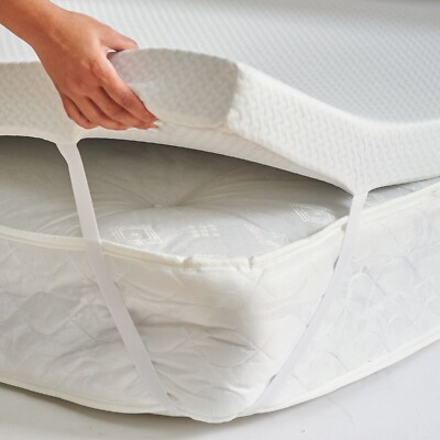 Comfort Touch Memory Foam Matratzenauflage - mit Eckgurten für einfache Montage