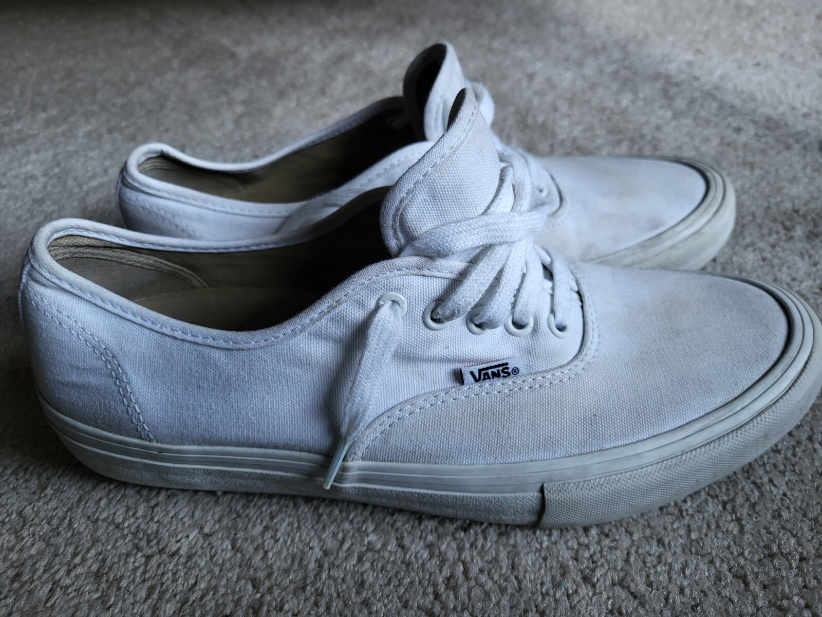 Vans Era All White Classic Skate Shoes Used 11 Gem