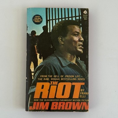 The Riot Frank Elli 1968 Third Printing Vintage Paperback Avon