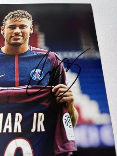 Neymar Jr. Autographed 8x10 Photo W/COA Paris Saint Germain - Picture 2 of 4