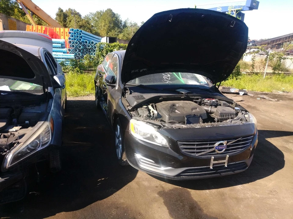 2016 VOLVO S60 Air Cleaner Assembly OEM 31319684 Black 2.0L 96K Miles Foto 4 de 4