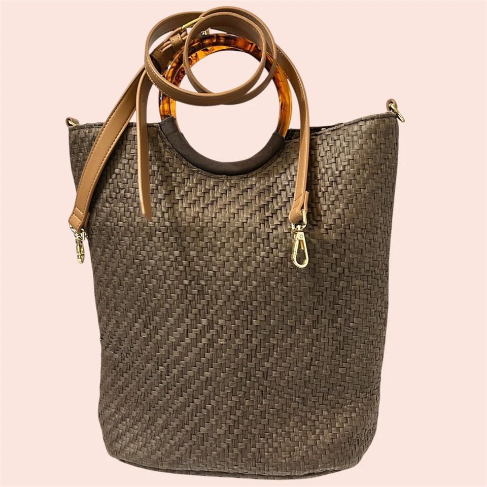 Banana Republic Straw Bag with Tortoise Handles and Adjustable Removable Strap - Image 2 of 4