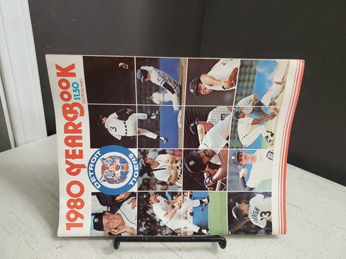 DETROIT TIGERS 1980 BASEBALL TEAM YEARBOOK TRAMMELL WHITAKER MORRIS GIBSON - Picture 4 of 8