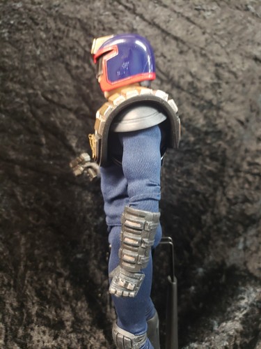Xensation Judge Dredd Sylvester Stallone 1/6 Figure READ BROKEN BELT INCOMPLETE - Picture 6 of 24