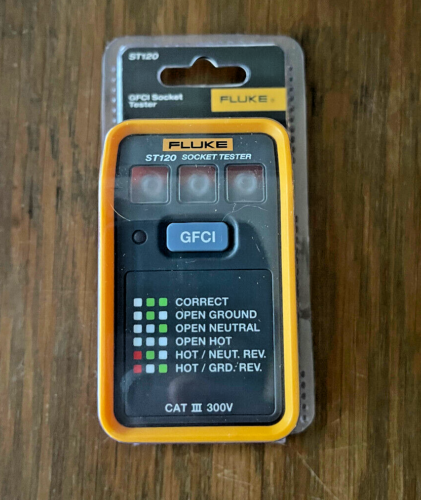 Fluke ST120 GFCI Socket Tester (WITHOUT BEEPER) Electrical Outlet Tester, NEW!