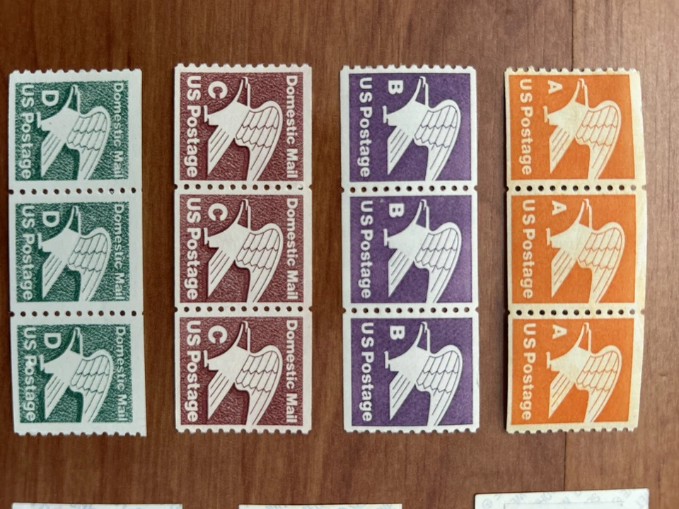 United States Postal Coil Pair & Strip Of 3 MNH Stamps: 1978 - 1995 In 19 Diff. - Image 3 of 4