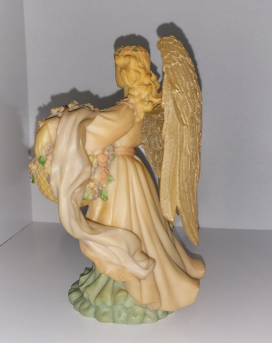 Blond Angel Clock Vintage Pastel Figurine Holding Flowers Medium Desk Clock - Picture 10 of 22