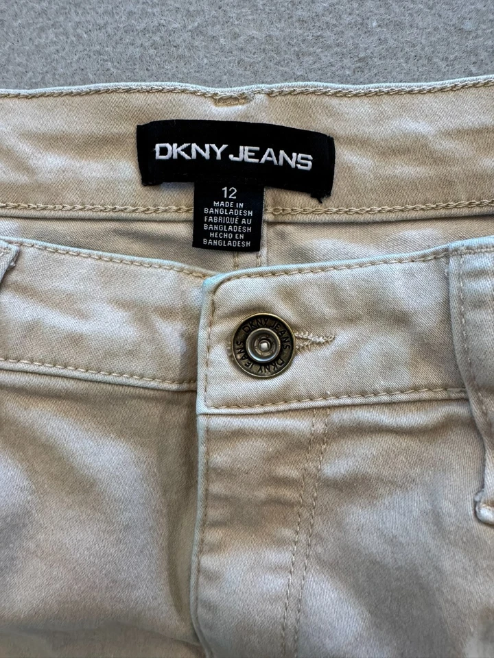 Pantalones Cortos DKNY Para Mujer 12 Caqui Puños Todos los Días 7 Pulgadas Chinos Foto 2 de 4