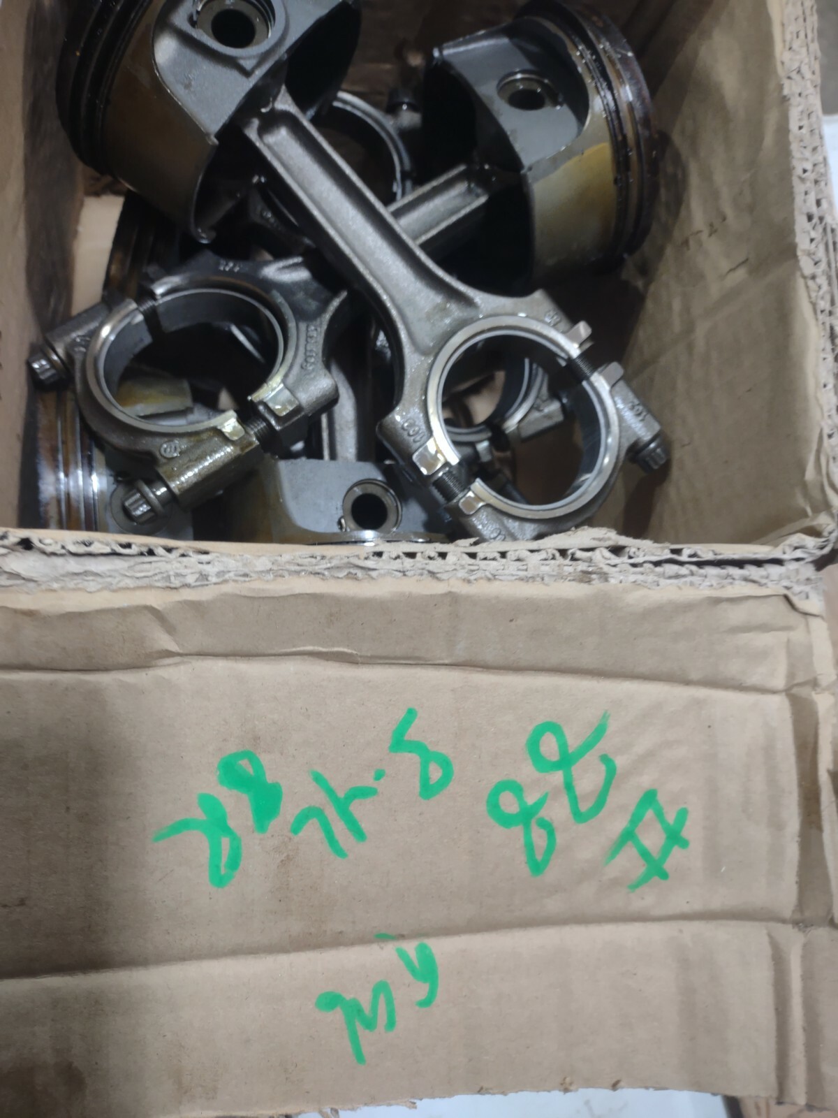 Porsche 996 3.4L Pistons and Connecting Rods 99 - 01 96P21 9961031028R