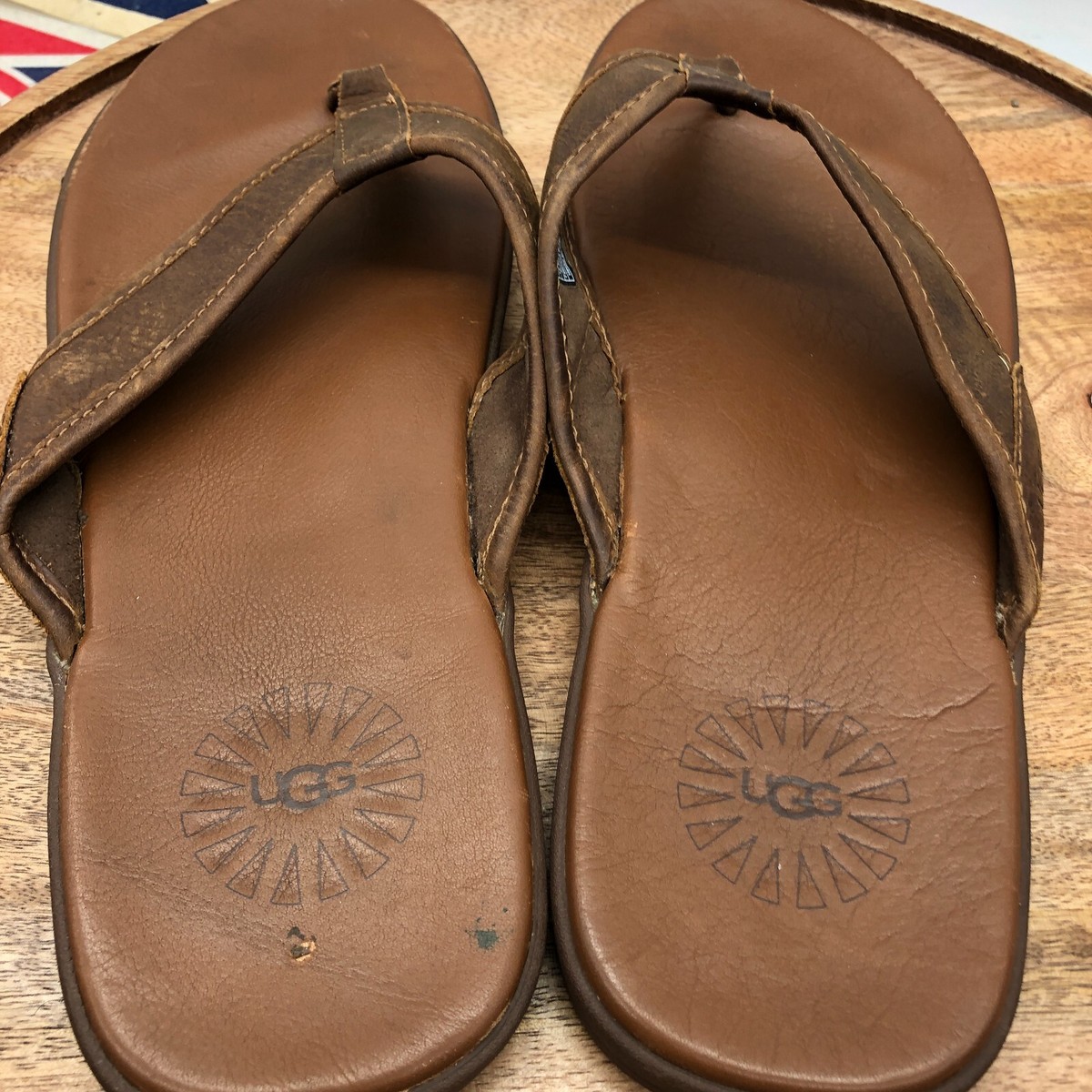 UGG Seaside Flip Brown Men's Leather Flip Flop Sandals UGG Seaside Flip Brown Men's Leather Flip Flop Sandals