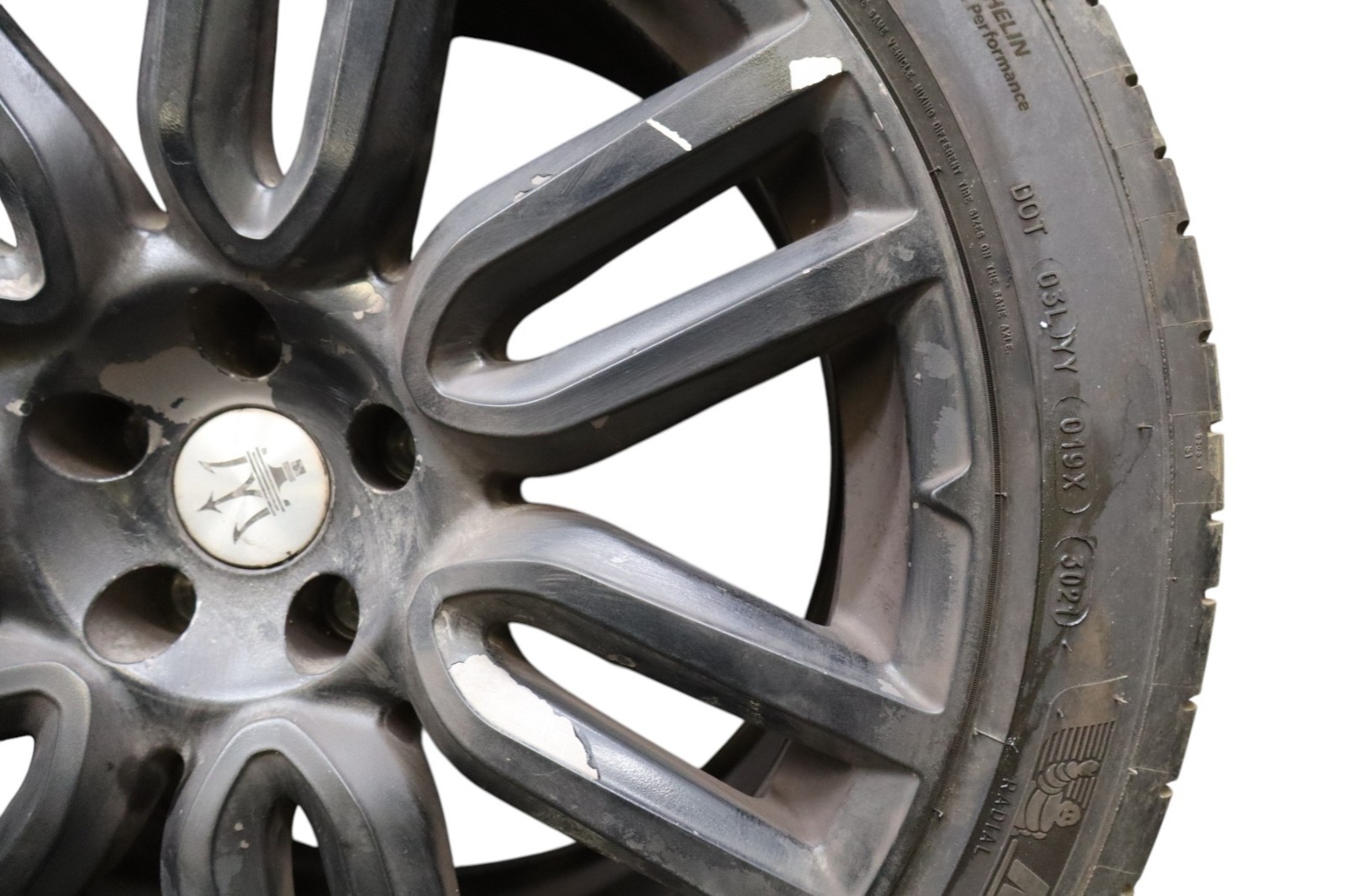 14-21 Maserati Ghibli M157 19" Alloy Wheel Rim With Tire 245/45ZR19 Set of 4 Oem