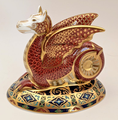 Royal Crown Derby WESSEX WYVERN Limited Edition 1632/2000 1st Boxed Certificate