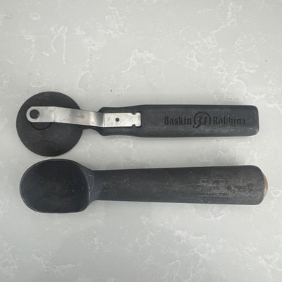 Vintage Baskin Robbins 31 Ice Cream Scoop And Unbranded Aluminum Scoop
