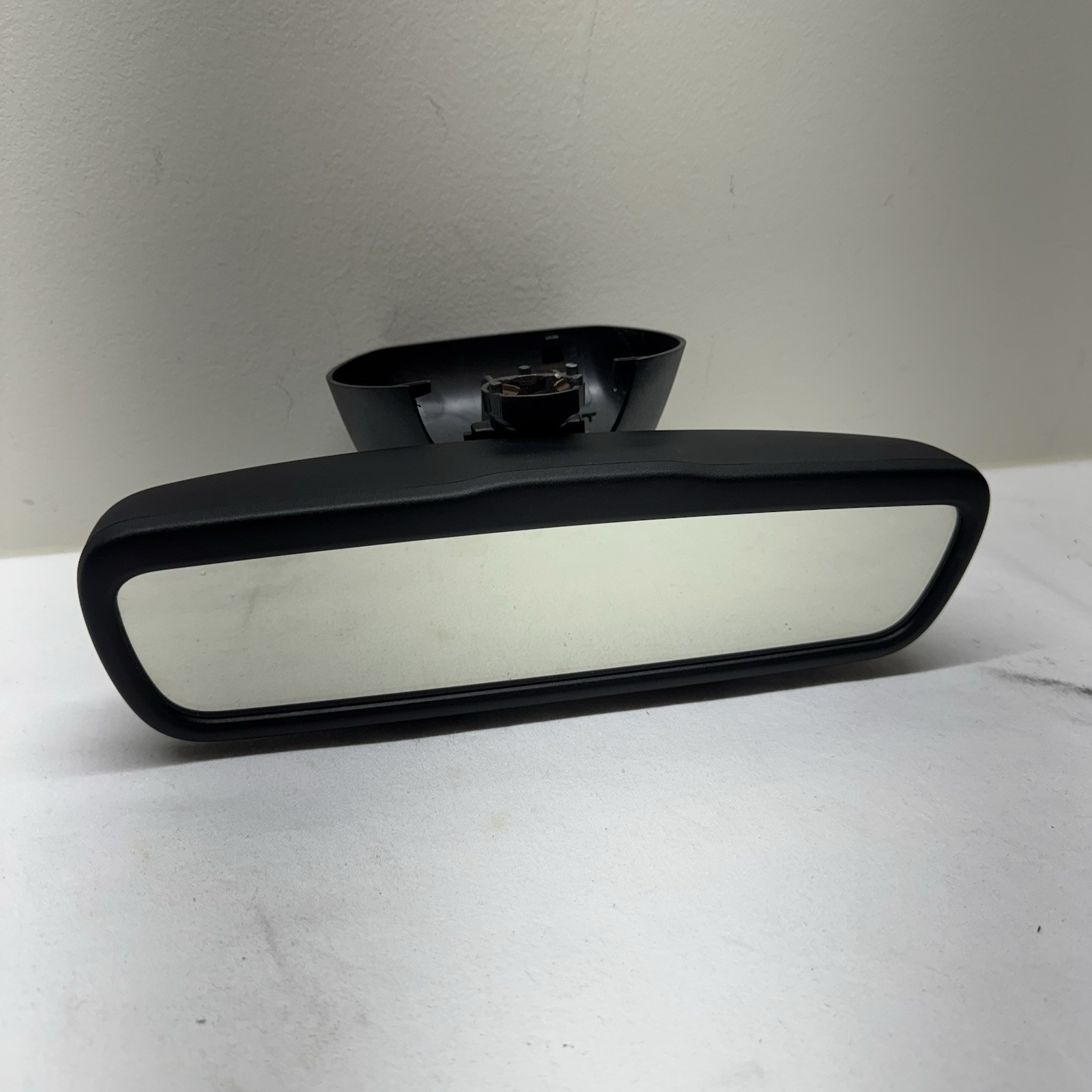 2015-2016 Chrysler 200 Rear View Mirror With Trim AUTO INSIDE 68203590AA OEM