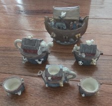 Noah  s Ark Minature Tea Set 9 Pieces