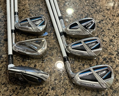 TaylorMade Sim Max (5H, 7-AW+SW) Combo Set Clubs w/ Graphite Shaft (Ladies Flex) - Picture 18 of 18