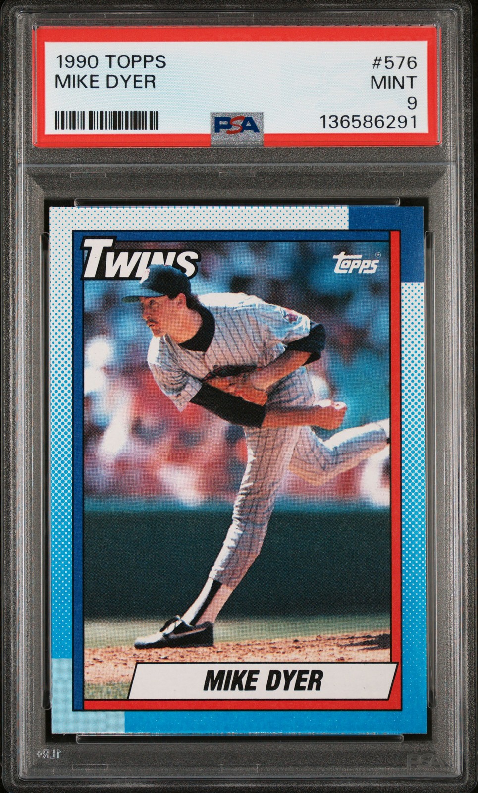 1990 TOPPS #576 MIKE DYER PSA 9
