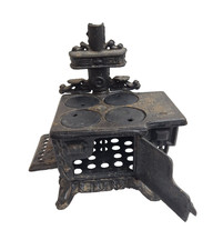 Vintage QUEEN Cast Iron Stove Miniature Toy 6" Rustic Metal