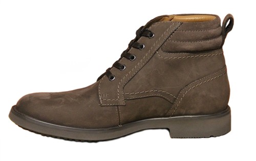Botas al tobillo Clarks Riston Edge para hombre marrones nubuck impermeables 26119626 - Imagen 5 de 12