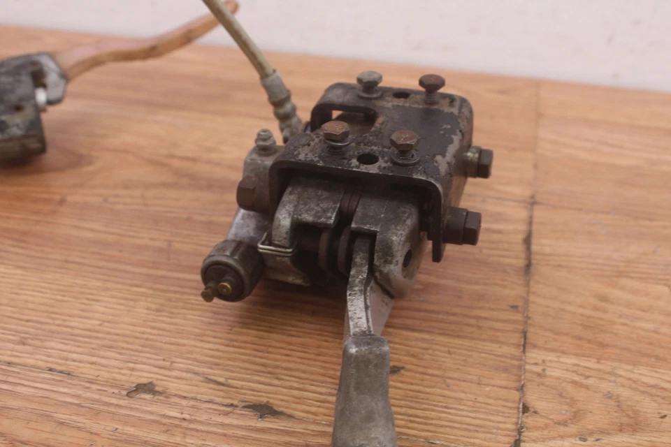 1983 POLARIS INDY 600 Brake Caliper w/ Master Cylinder - Image 4 of 4