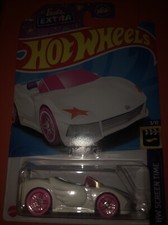 HOT WHEELS BARBIE EXTRA HW SCREEN TIME 3/10