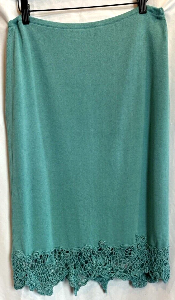 Vintage Bloomingdales Cottagecore Crochet Knit Midi Skirt Size M Floral Granny - Image 3 of 4