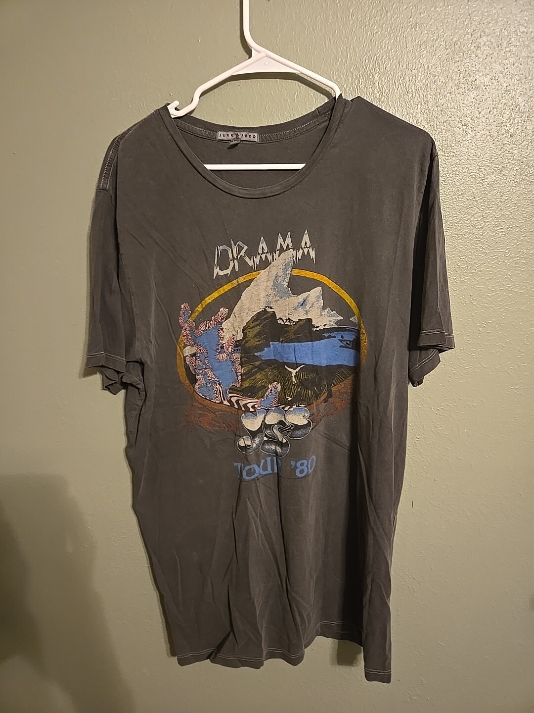 Picture 1 of 4