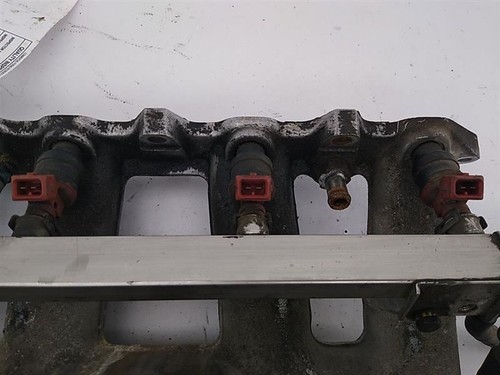 Saab 900 Intake Manifold With Fuel Rail 2.0L 1995 1996 1997 1998 - Picture 5 of 11