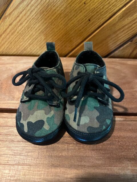 VINTAGE Infant Baby CAMOUFLAGE Shoes Size 2 CAMO BOYS