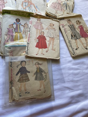 LOT Vintage Sewing Patterns Smaller 4 - 8 Sizes Simplicity Advance McCalls (B) - Picture 9 of 10