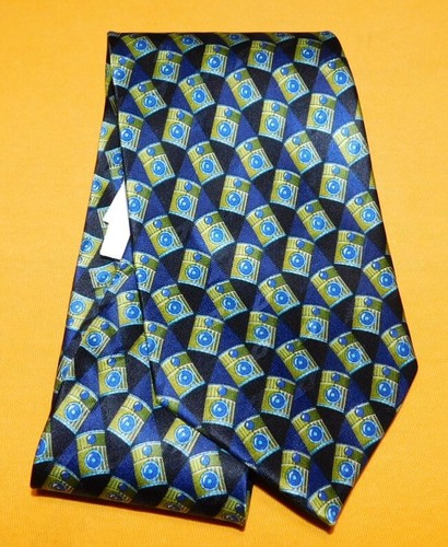 VALENTINO MADE IN ITALY BLUE/GREEN BARREL MOTIF TIE - NWT - DESIGNER TIES. - Picture 2 of 3