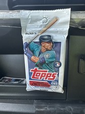 MLB Topps 2023 Series 1 Baseball Trading Card RETAIL Pack [16 Cards]