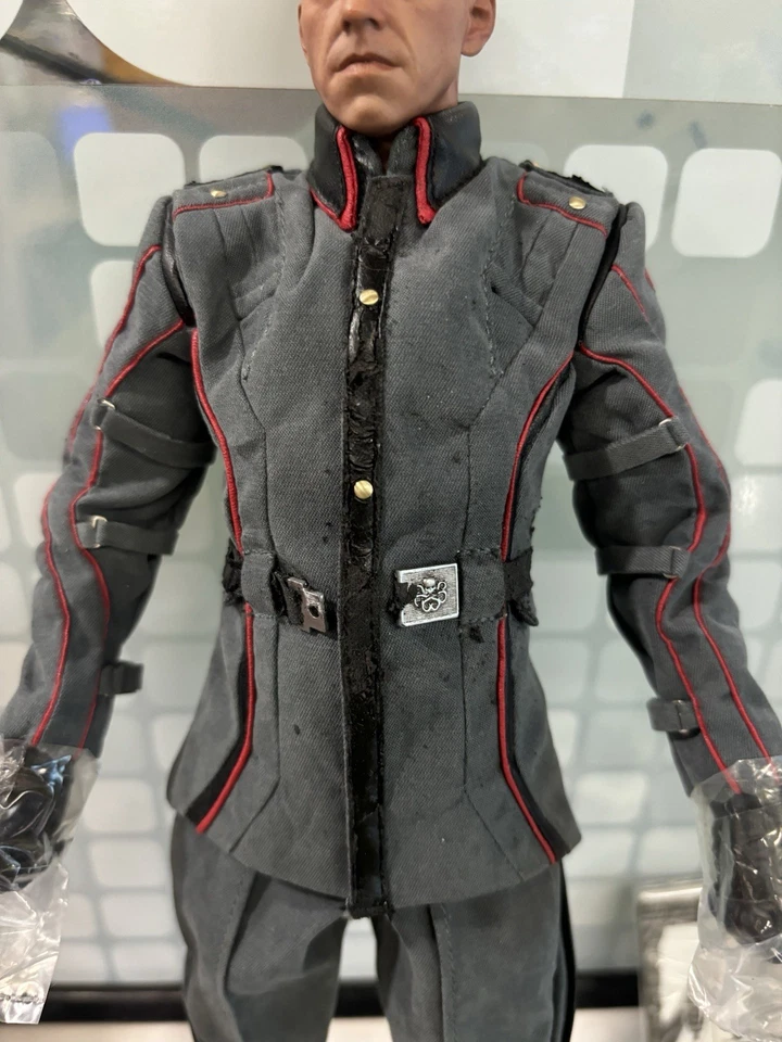Defect Hot Toys Red Skull Captain America MMS167 / The First Avenger Used - Image 3 of 4