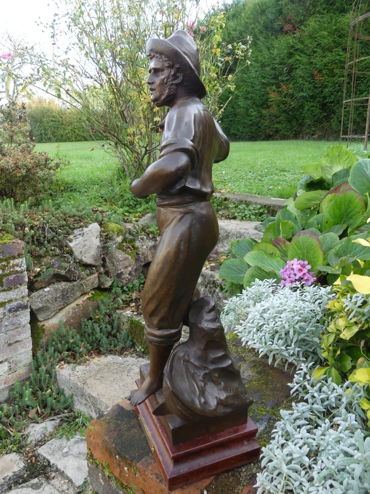Statue "LE SAUVETEUR" signée P. BOBBIAS, en régule, Hauteur 56,5cm, en bon état - Photo 2/4