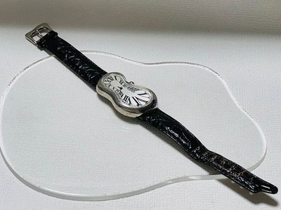 Salvador Dali by EXAEQUO GENEVE Soft Armbanduhr Römische Ziffern Silber Ziffe...
