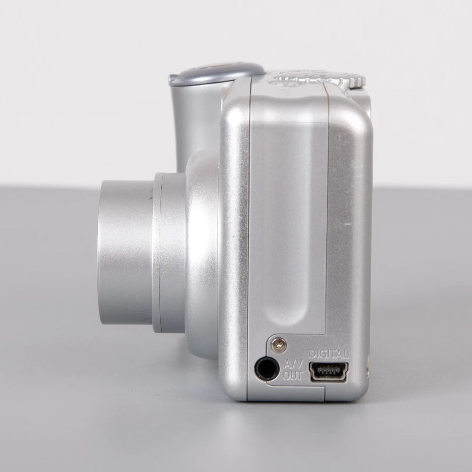 Canon PowerShot A75 3.2MP compact digital camera - Retro, Vintage, Y2K - Image 3 of 4